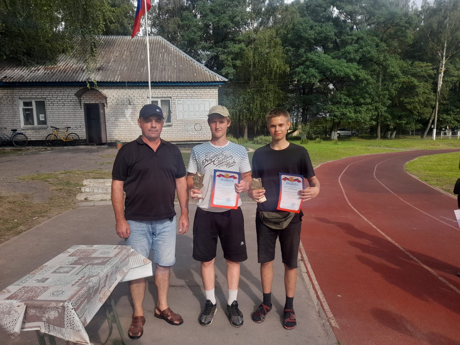 В пляжном волейболе сильнейшим дуэтом среди юношей стали Сергей Конягин и Алексей Шматов