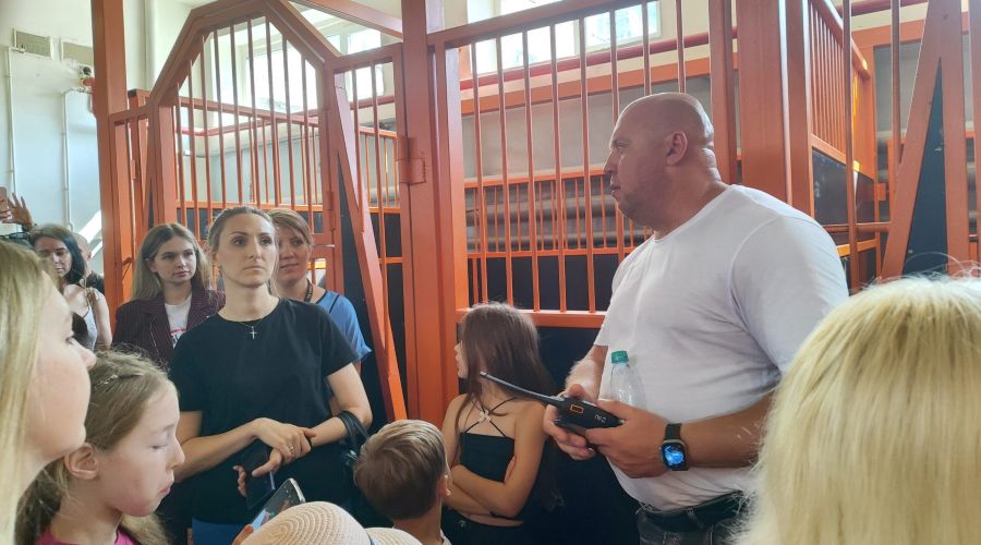 В Брянском государственном цирке прошла экскурсия для СМИ и блогеров