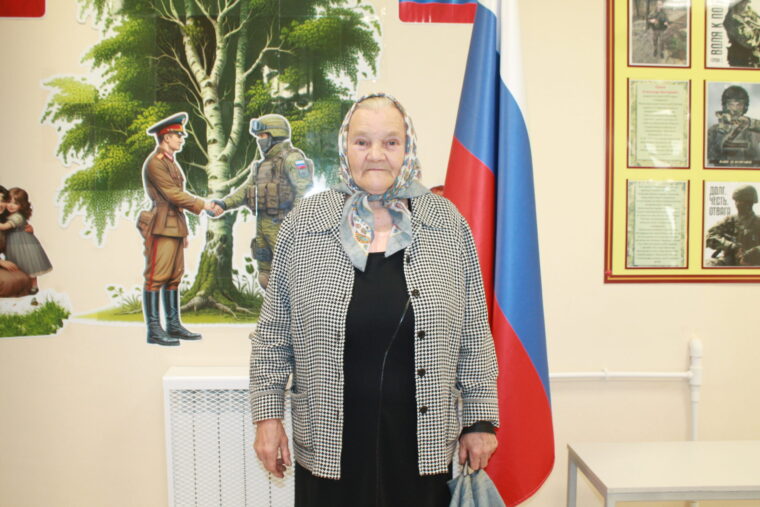 Заслуженный ветеран труда Галина Егоровна Денисова выполнила свой гражданский долг