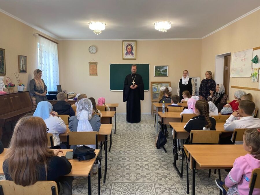 В Локотской воскресной школе начался новый учебный год