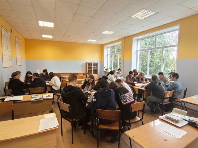 Студенты Брасовского промышленно-экономического техникума  повышают  финансовую  грамотность