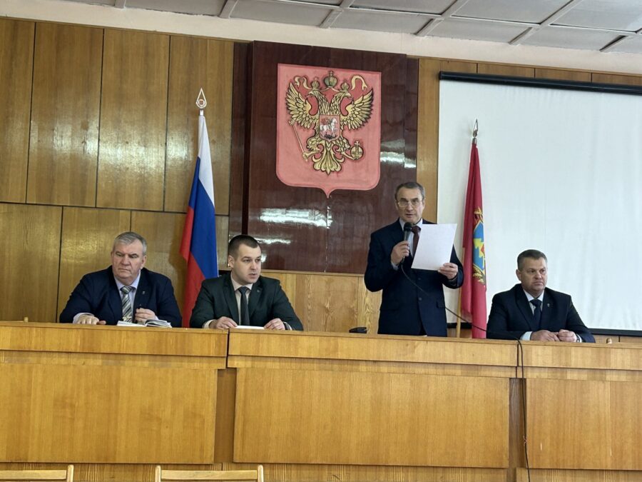 Сегодня прошло внеочередное заседание Брасовского райсовета