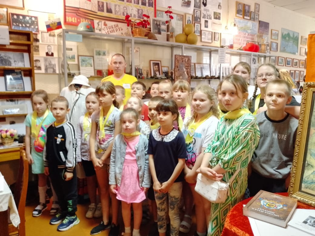 В ЛСОШ №2 имени Н.Ф. Струченкова работает пришкольный лагерь с дневным пребыванием детей «Летний экспресс»