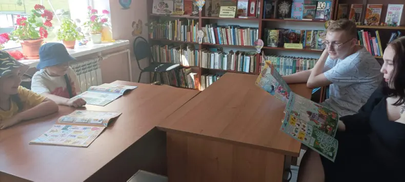 В Погребской сельской библиотеке прошла викторина «Отдыхай, играй, читай!»
