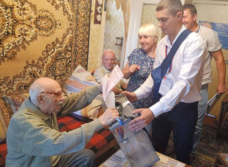 99-летний участник и Ветеран Великой Отечественной войны проголосовал за светлое будущее Брянщины