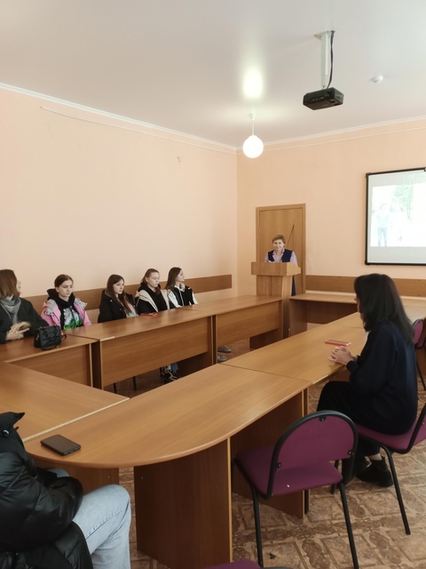 В Брасовском промышленно-экономическом техникуме состоялась информационная встреча со студентами