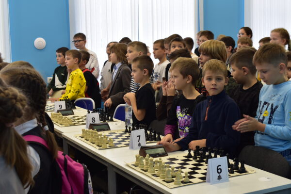 В брянском городе Дятьково проходит турнир по шахматам