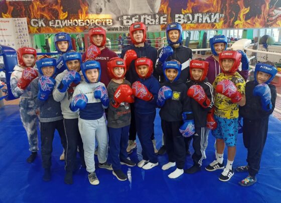 ООО «Сельхозник» оказали финансовую поддержку боксерам СКЕ «Белые волки»