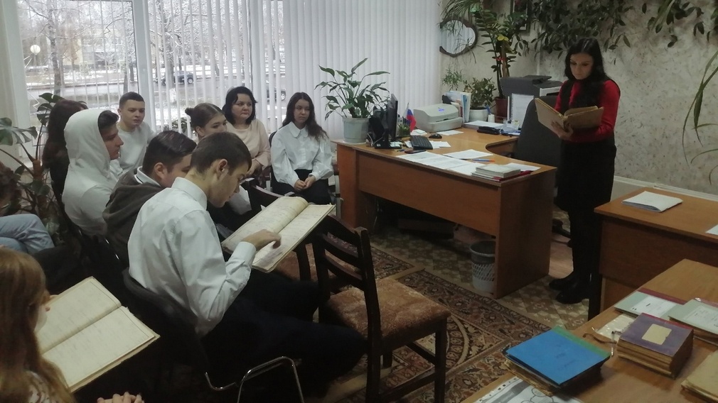 Брасовские студенты познакомились с работой местного отдела загса