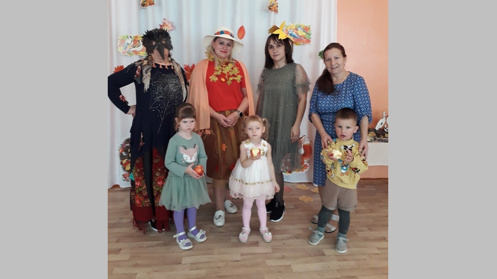 В дошкольных учреждениях Брасовского района проходят осенние утренники