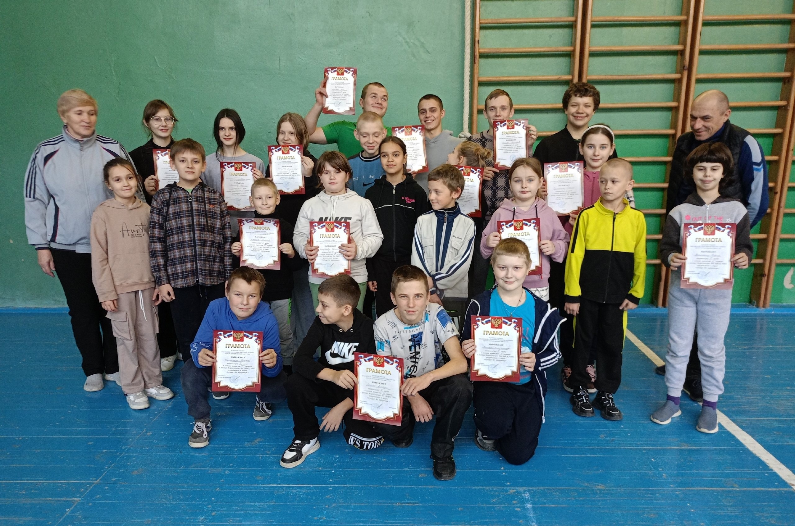 Школьники из села Глоднево Брасовского района сдали нормативы ВФСК «ГТО»