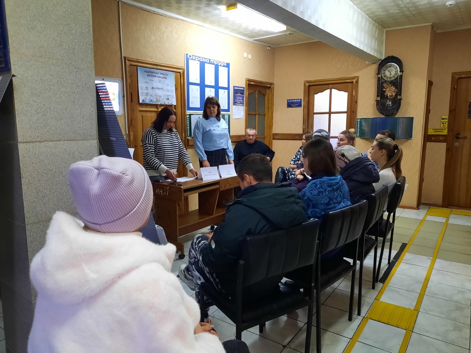 В Центре занятости населения района прошла ярмарка вакансий