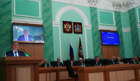 На заседании Брянской областной Думы приняты  законы, направленные на поддержку детей, семей с детьми, повышение рождаемости
