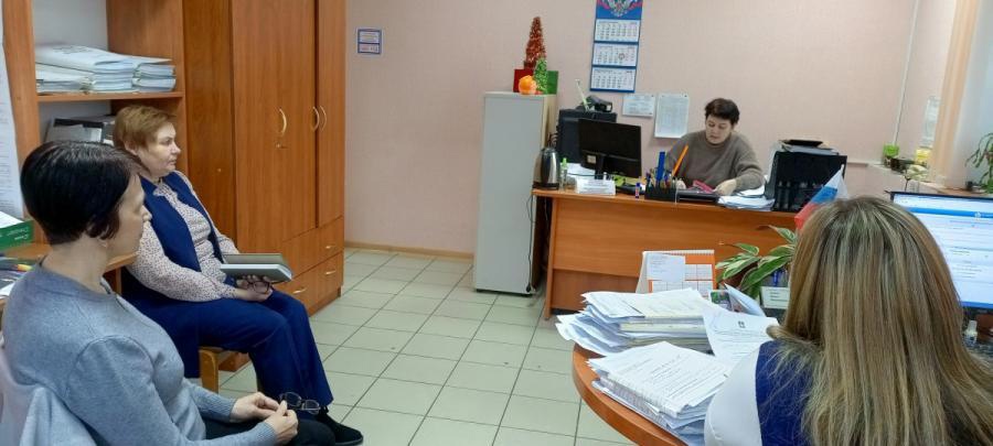Трудовые будни в наступившем году у сотрудников ОСЗН Брасовского района начались с получения новых знаний