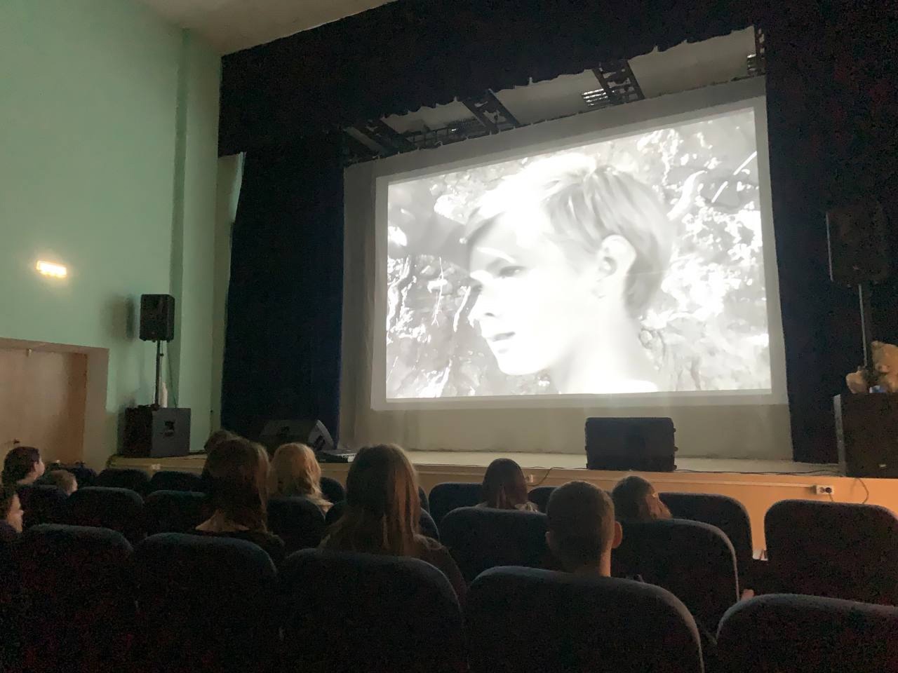 В Погребском сельском доме культуры прошел показ кинофильма «Иваново детство»