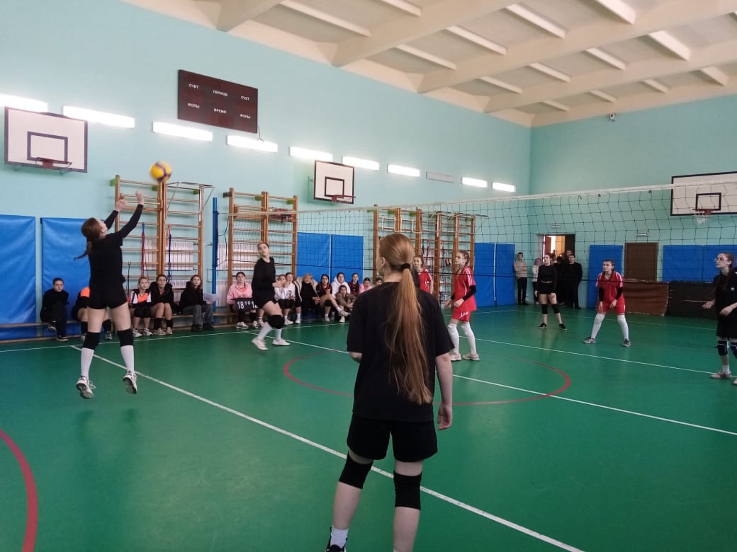Соревнования по волейболу среди школьников прошли в Брасовском районе