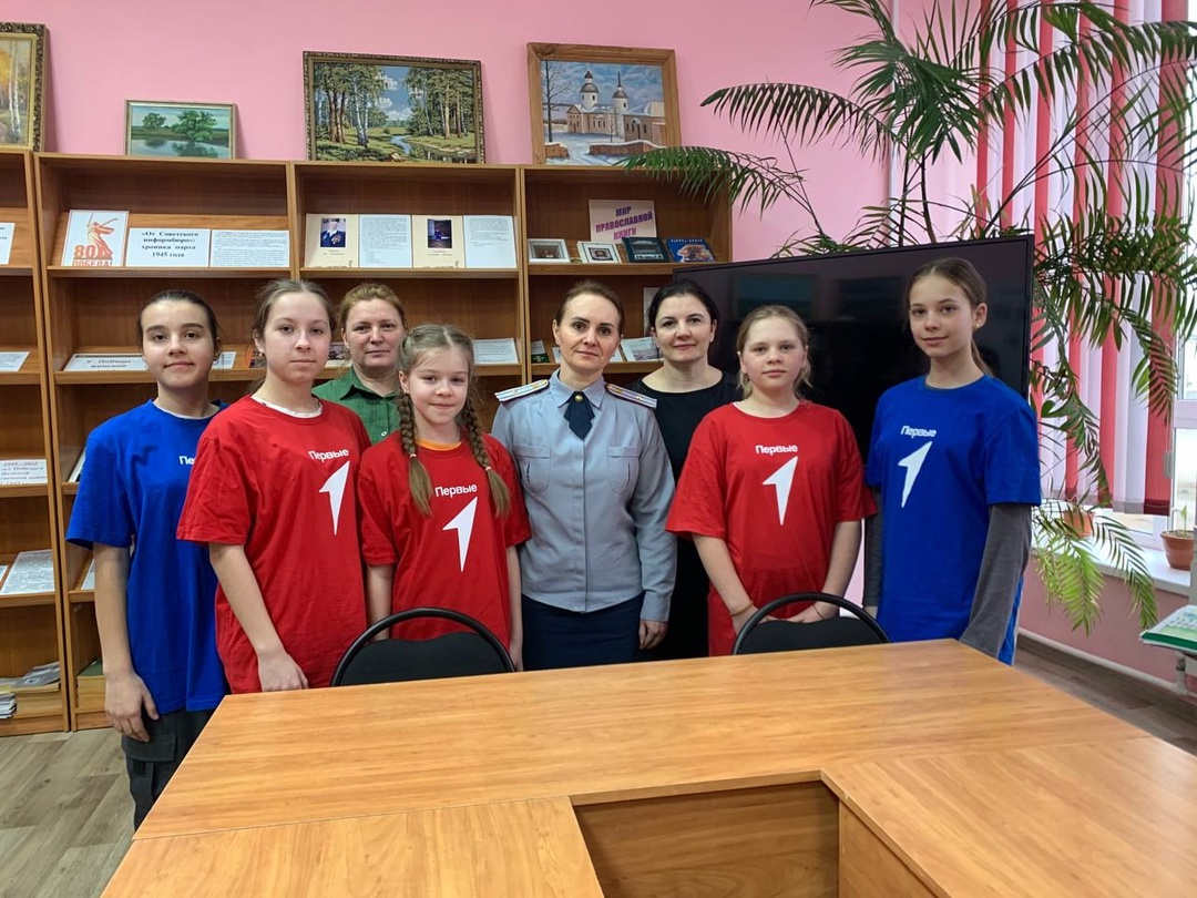 Члены первички Движения Первых МБУК «КДЦ Брасовского района» приняли участие профориентационном туре