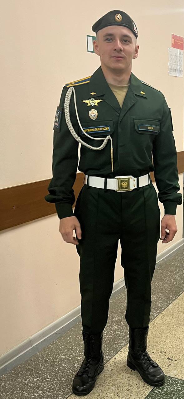 9 мая по Красной площади в парадном строю прошагал наш земляк Данила Довбешко.