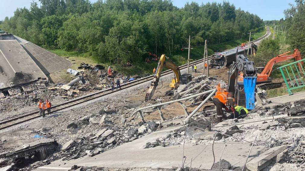 Губернатор Александр Богомаз сообщил о работах на месте трагедии в Выгоничском районе