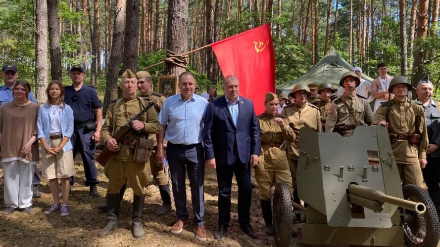 Брянцы приняли участие в военно-исторической реконструкции в Гомеле