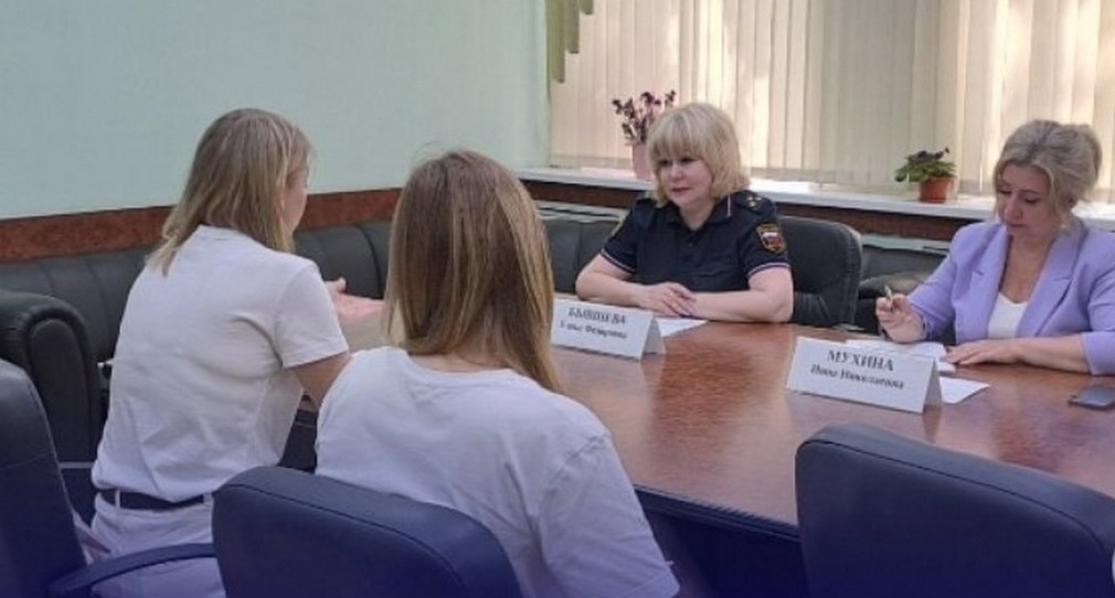 Главный пристав Брянщины и детский омбудсмен провели прием граждан