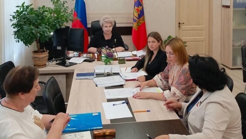 В Брянске определили победителей конкурсного отбора программы «Земский учитель»
