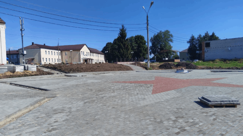 В брянском поселке Выгоничи продолжается благоустройство парка Победы