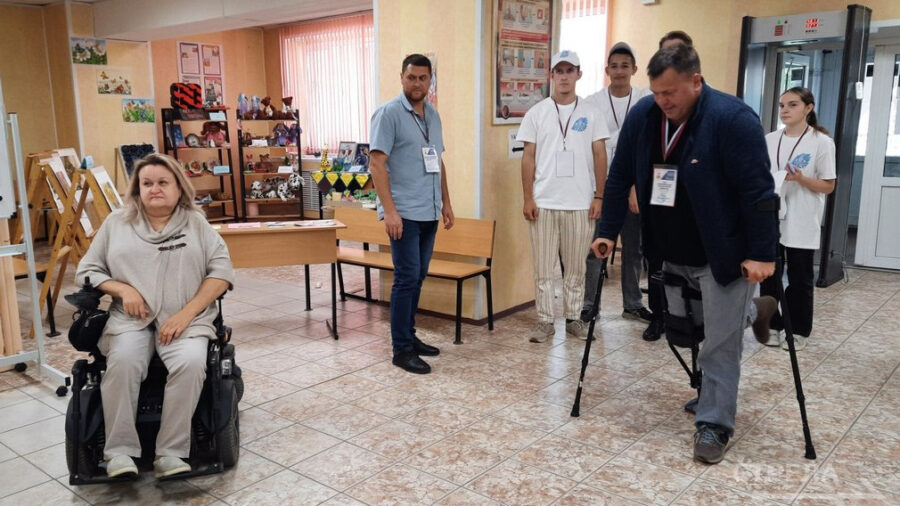 В Брянске проголосовали активисты АНО «Центр реабилитации инвалидов»