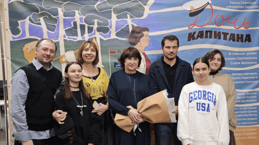 Брянские студенты посмотрели и обсудили фильм «Дочь капитана» с режиссёром