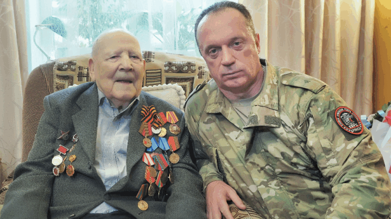 Командир «БАРС-Брянск» поздравил ветерана со 100-летним юбилеем