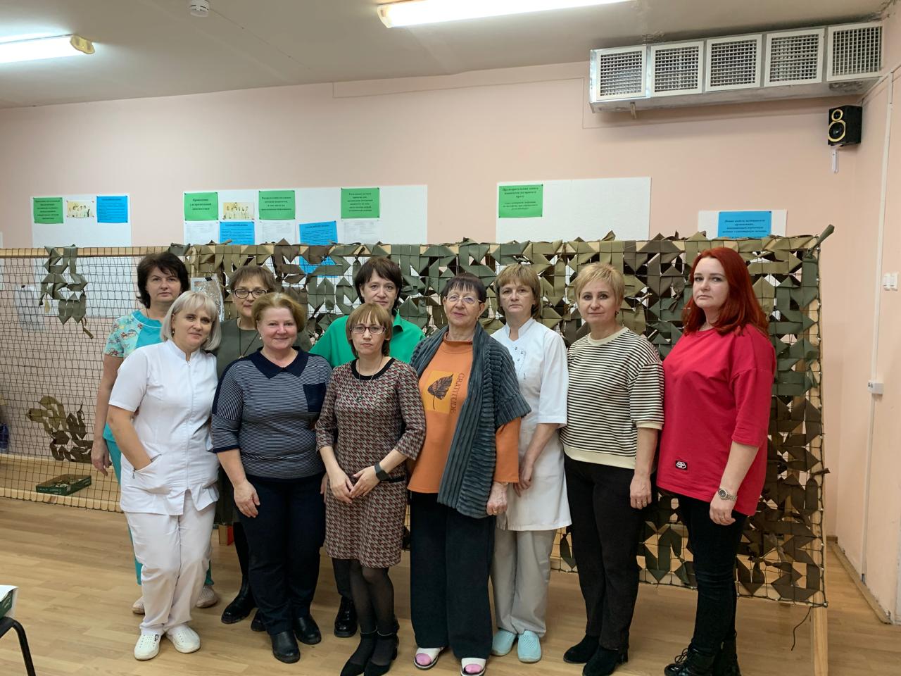 Вместе трудятся для Победы