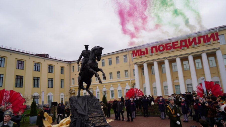 Александр Богомаз принял участие в открытии памятника Константину Рокоссовскому в Гомеле