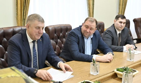 В Брянске обсудили готовность жилищно-коммунального хозяйства региона к осенне-зимнему периоду