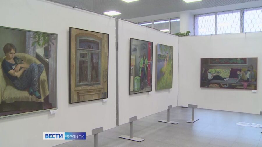 В Брянске открылась выставка «Грани творчества»