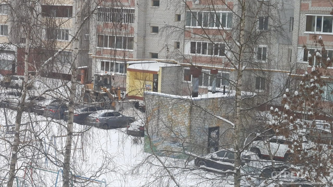 Улицы Брянска приводят в порядок после обильных снегопадов