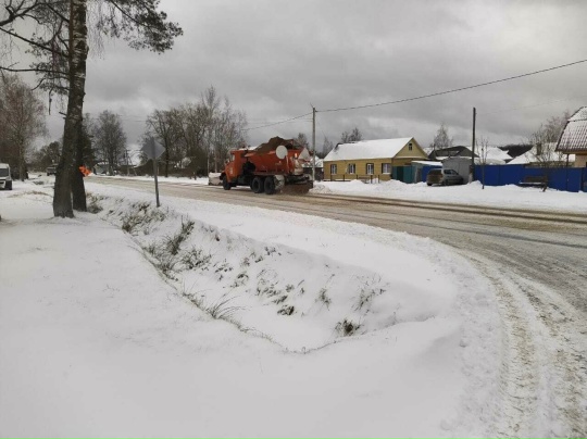 В Брянской области продолжается ликвидация последствий снегопада