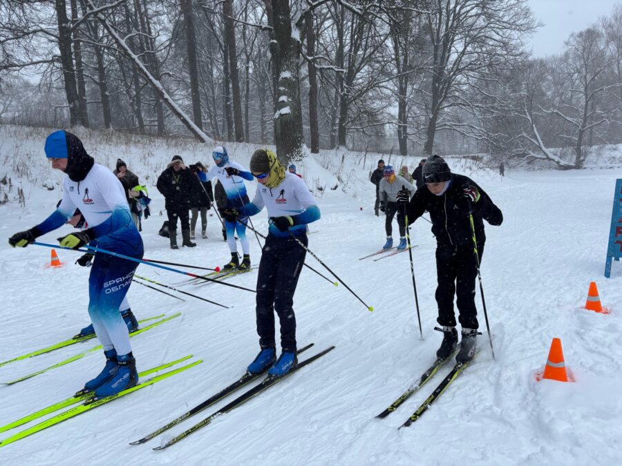 В Брасовском районе лыжники соревновались в гонке
