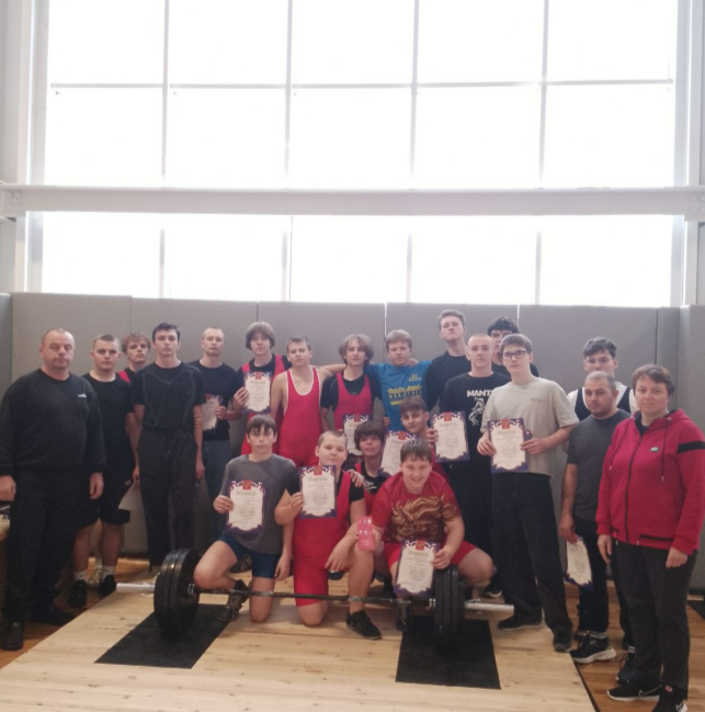 Брасовские тяжелоатлеты приняли участие в Дне рекордов