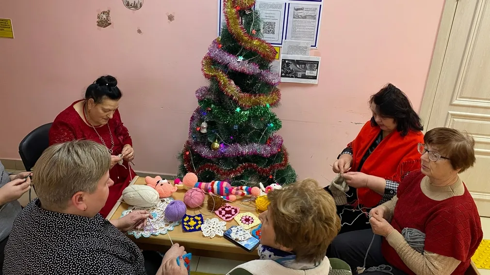 В Брасовском районе члены клуба «Активное долголетие» посещают мастер-классы