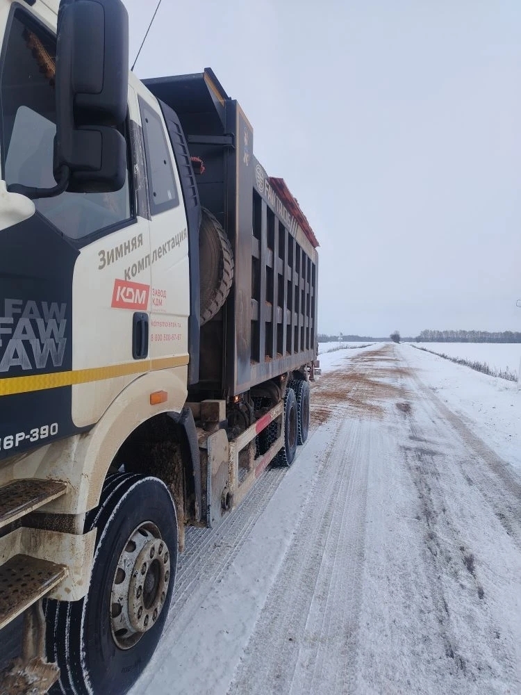 Дороги Брянщины очищаются от снега круглосуточно