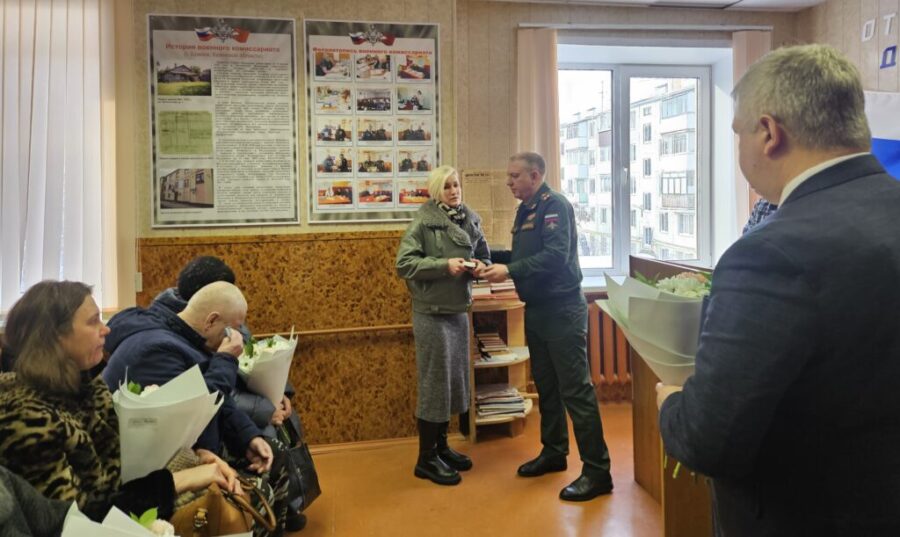 В Брянске передали ордена Мужества семьям погибших героев СВО