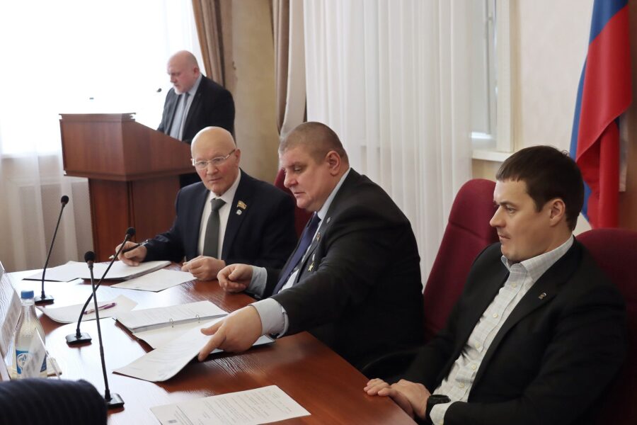 В Брянской областной Думе обсудили развитие спорта в регионе