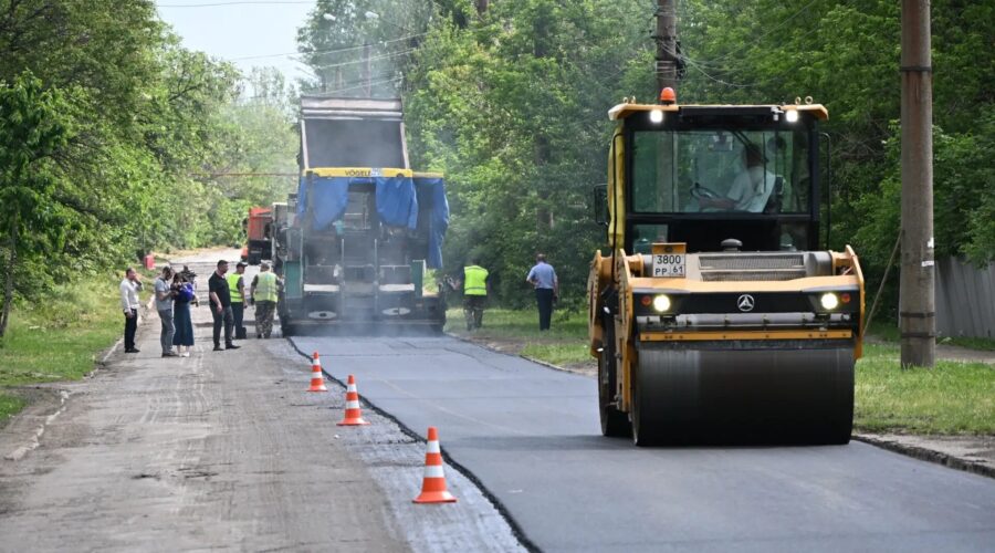 Брянщина впервые проводит ремонт муниципальной уличной дорожной сети в Брянке