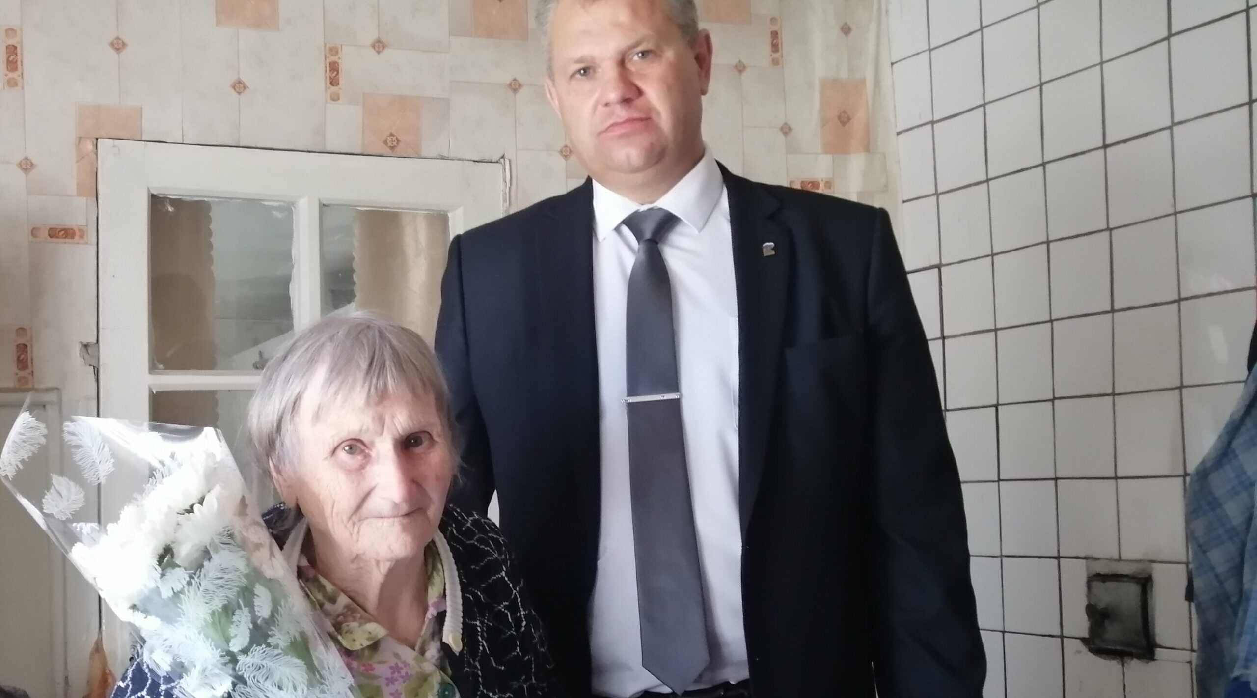 В Брасовском районе с 96-летием  поздравление от президента принимала Лидия Егоровна Биндасова