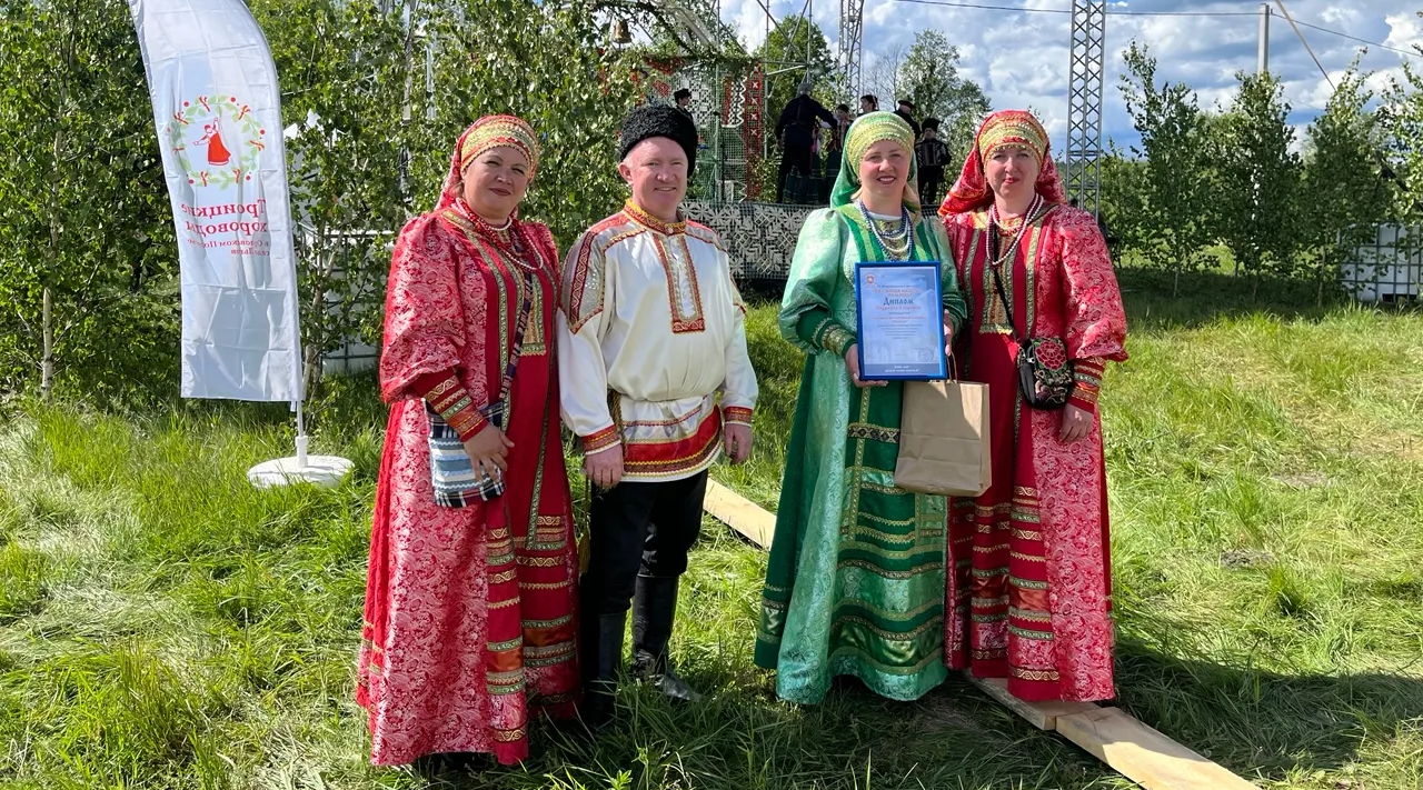 Брасовский ансамбль награжден на фольклорном празднике дипломом лауреата II степени