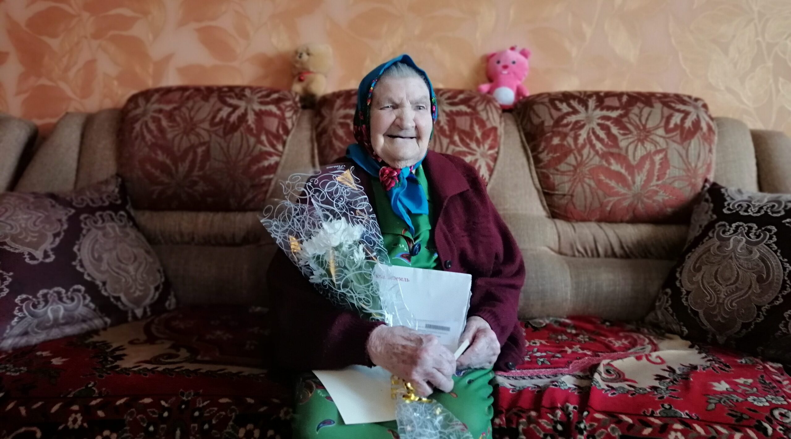 В Брасовском районе поздравили труженицу тыла с вековым юбилеем