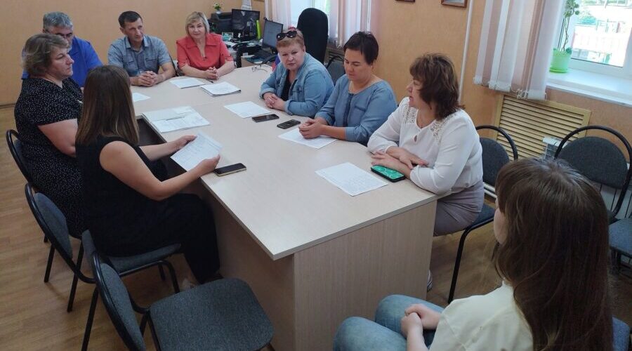 В отделе соцзащиты района прошло очередное заседание межведомственной комиссии
