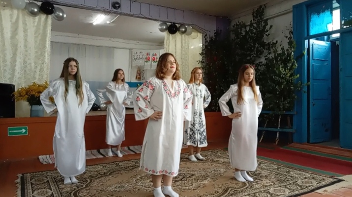 В Дубровском сельском доме культуры прошел праздничный концерт