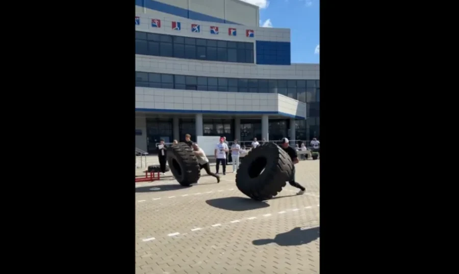 В Брянске проходят соревнования по силовому экстриму
