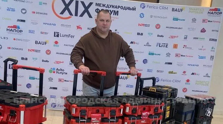 Брянец бескорыстно помог пострадавшим от атаки ВСУ